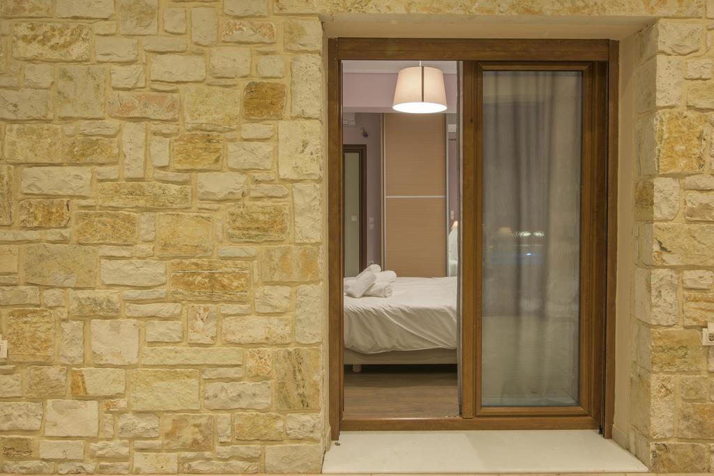 Petra Luxury Rooms And Apartments Corinth Εξωτερικό φωτογραφία