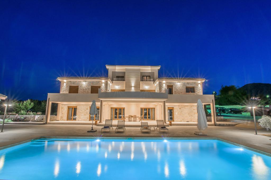 Petra Luxury Rooms And Apartments Corinth Εξωτερικό φωτογραφία